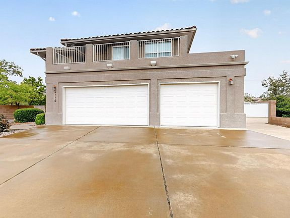 4th image of 4632 Albany Ct NW