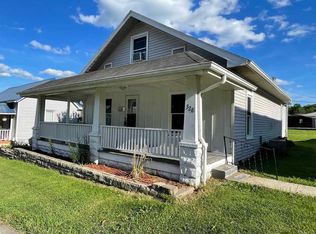 328 W Dale St, Oakland City, IN 47660