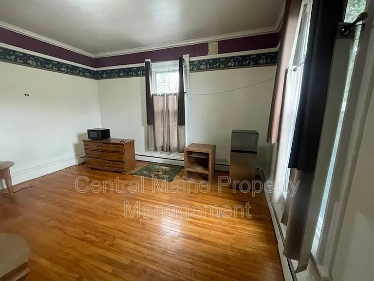 256 Main St #2 — Photo 2
