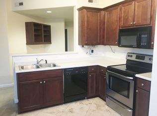 101 Springtree Ln, West Linn, OR 97068