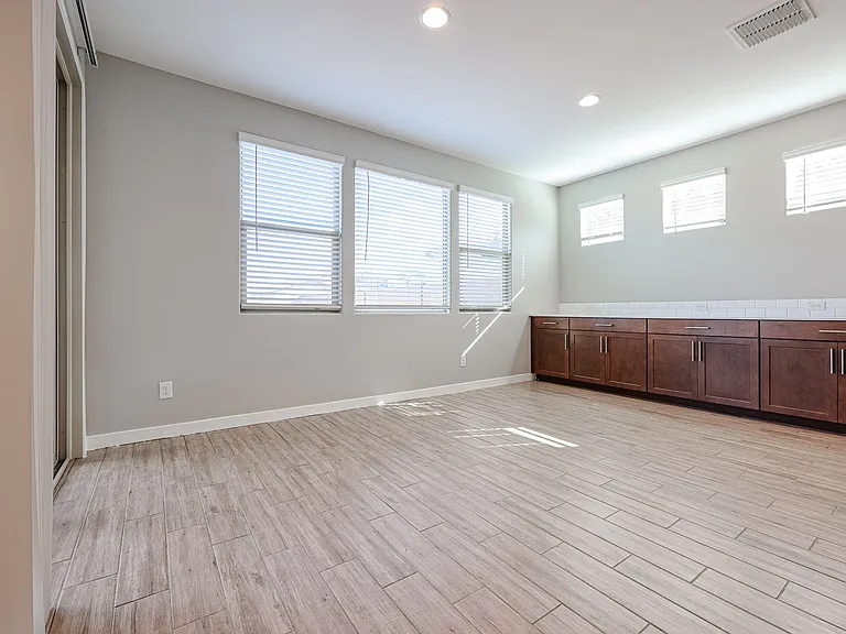 9132 W Glenrosa Ave — Photo 9
