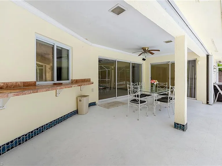 639 S Pompano Dr — Photo 35
