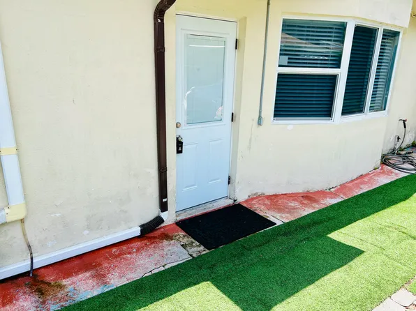 3387 NW 37th Ave, Lauderdale Lakes, FL 33309