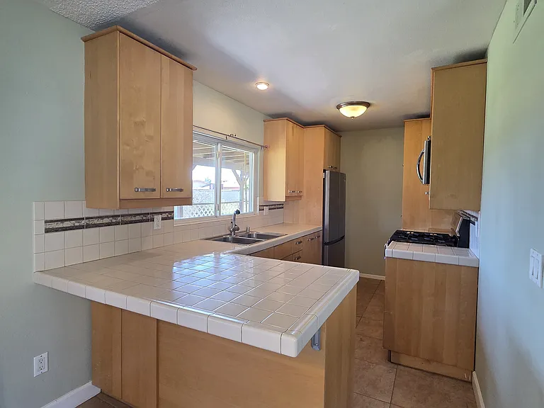 4295 Peg Ct — Photo 11
