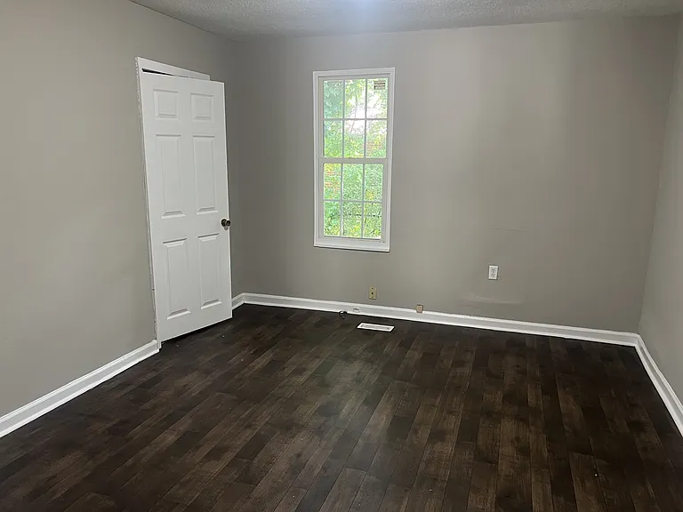 1409 Bradt St — Photo 12