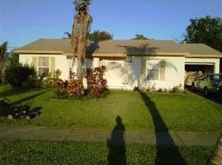 1448 Parterre Dr, West Palm Beach, FL 33417