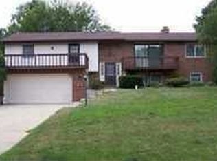 53155 Oakton Dr, South Bend, IN