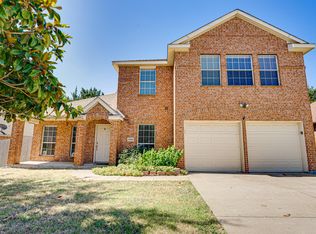 5806 Emily Ct, Midlothian, TX 76065