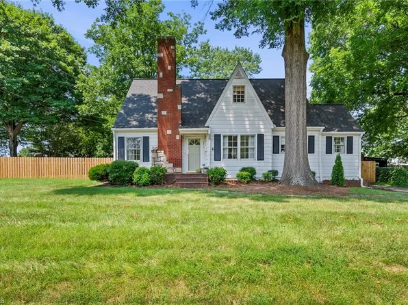 3214 Anderson Dr, Winston Salem, NC 27127