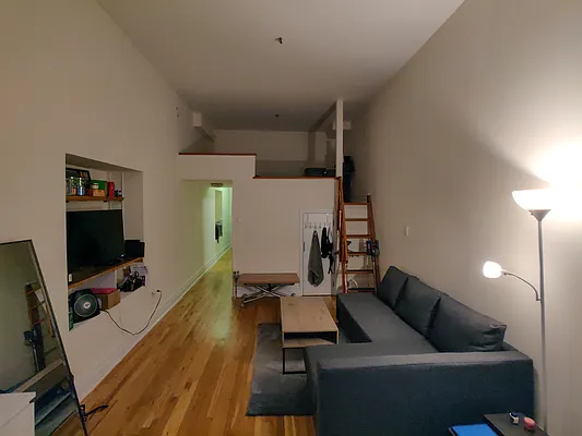 Rented by Highline Residential | media 17