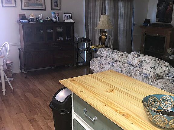 5th image of 415 Knotwood Ln