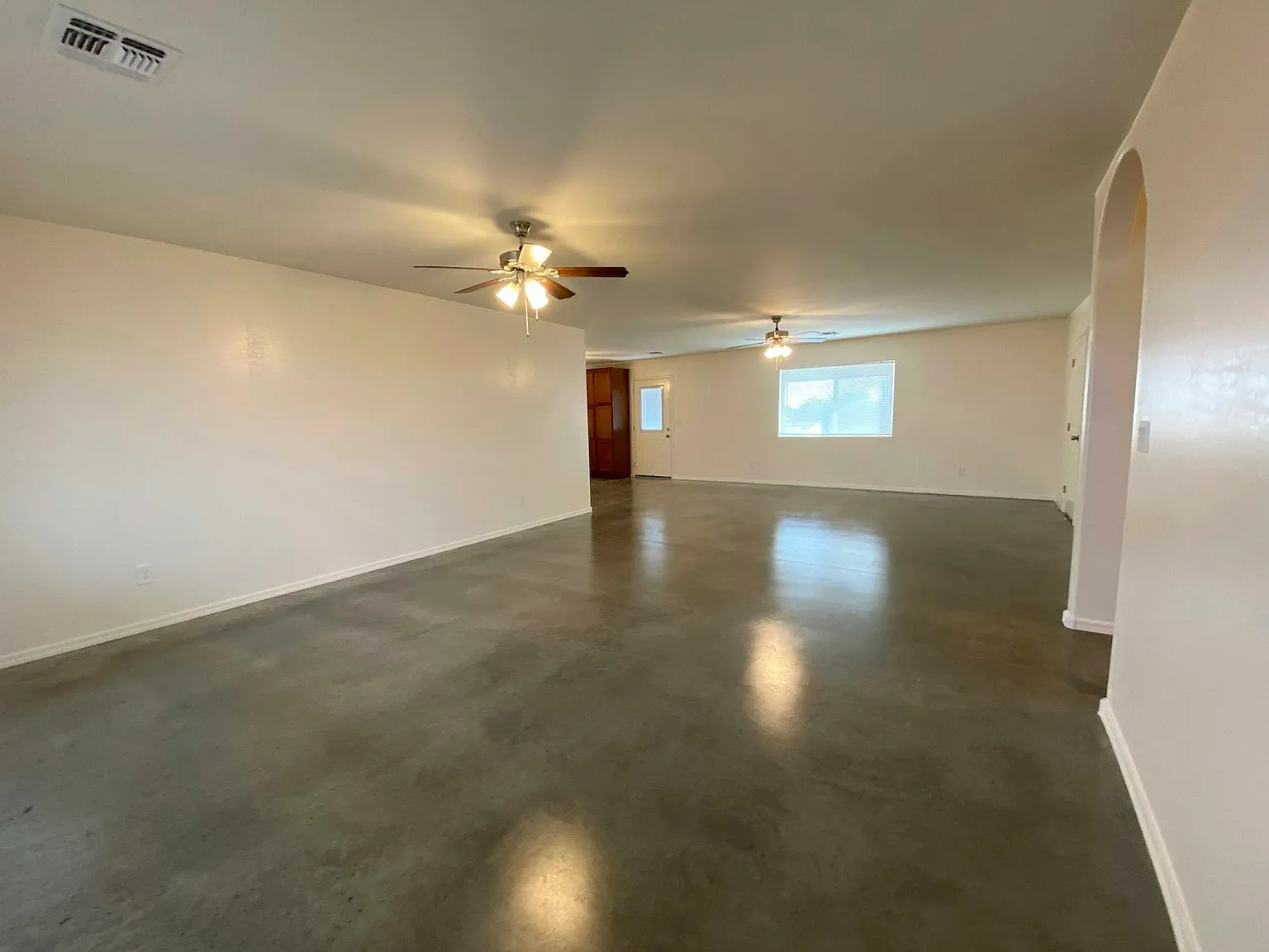 25009 East Chaplain Lane — Photo 2