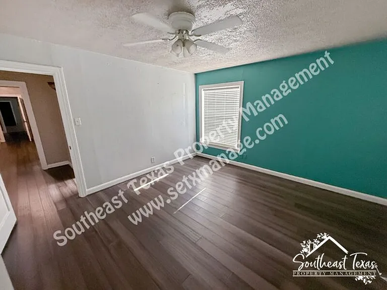 2640 Louisiana St — Photo 6