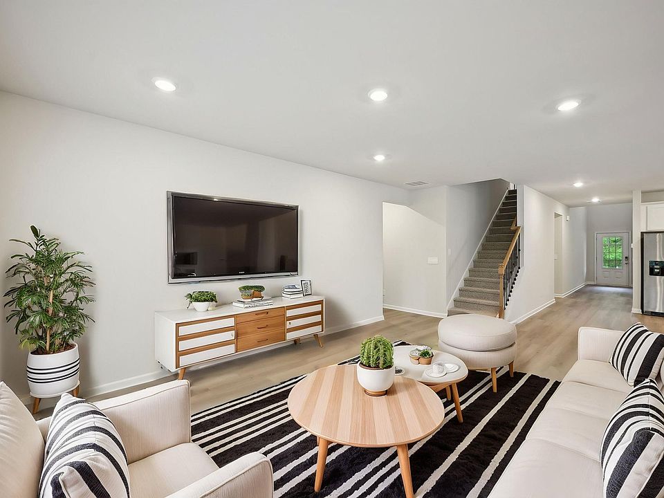 The Sherwood floorplan with the Elemental White interior package.