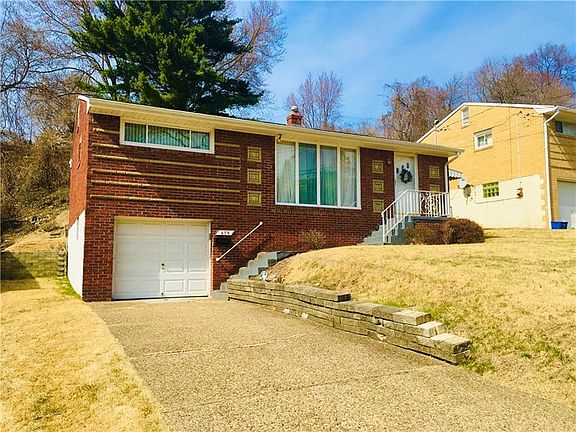 3rd image of 479 Spring Valley Rd