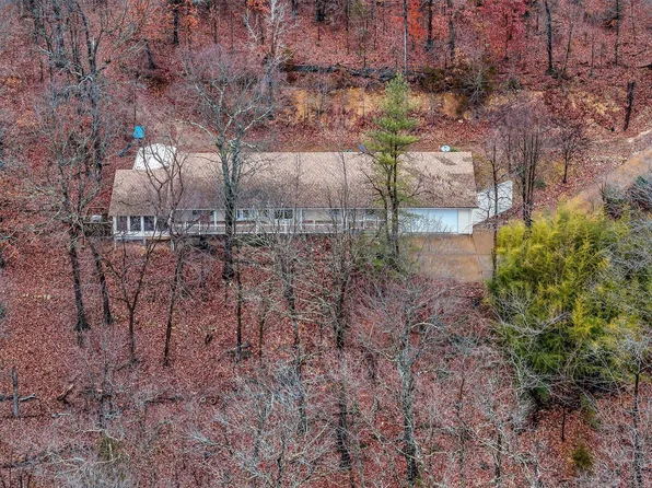 416 Henrys Trce, Pacific, MO 63069