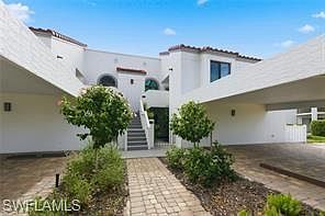 4th image of 583 Beachwalk Cir APT 101