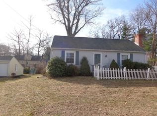 14 Crescent Hl, East Longmeadow, MA 01028