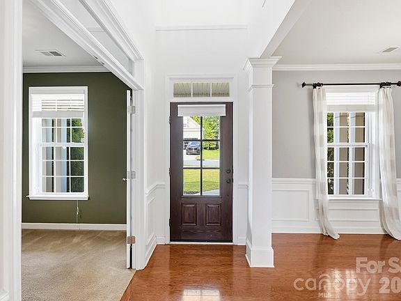 3rd image of 5080 Gladiola Way