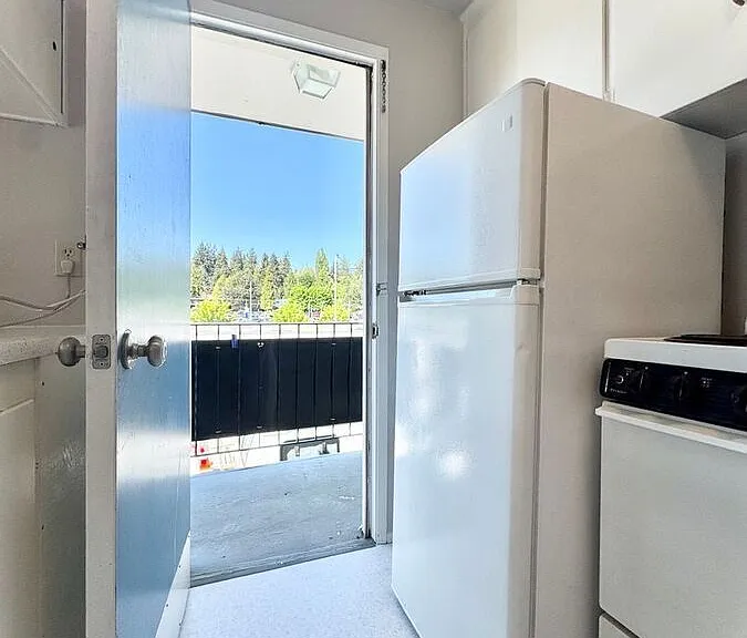 11527 28th Ave NE #207 — Photo 7