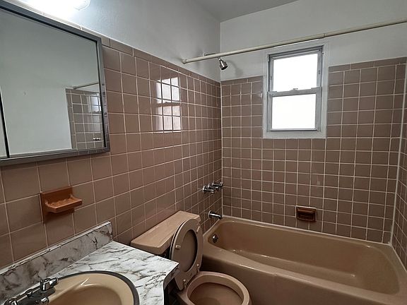 5th image of 1925 Bogart Ave Floor 1
