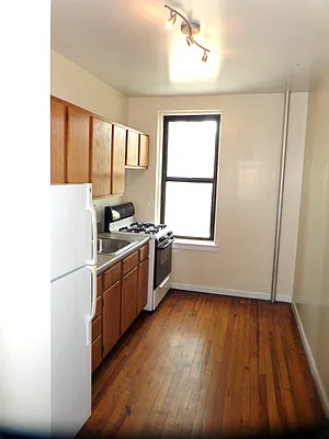 Rented by Vassiliou Group | media 31