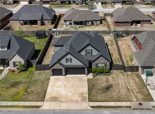 348 Penzo Ave, Springdale, AR 72762