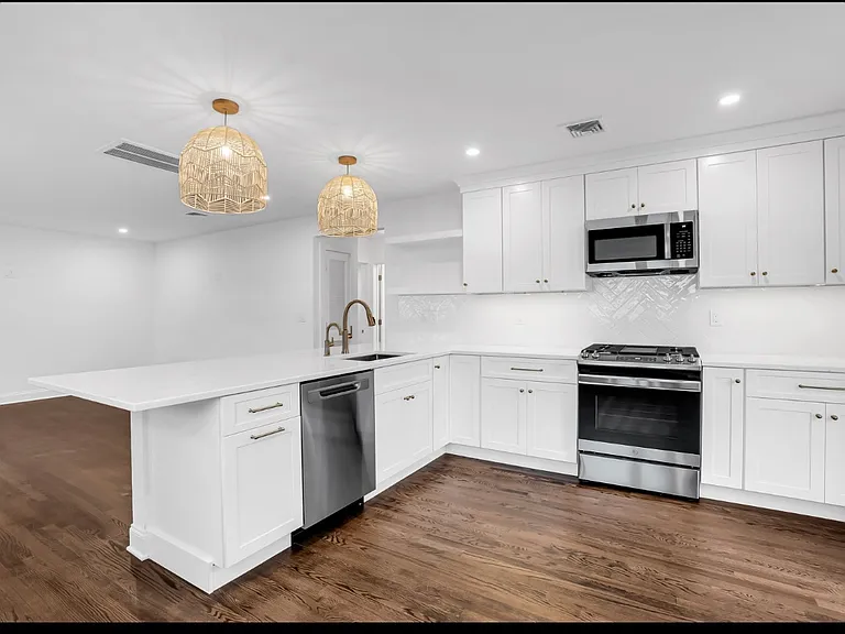 3141 Powhatan Ave — Photo 3