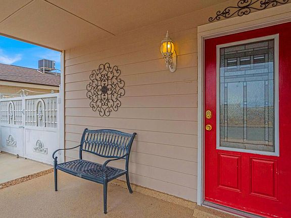 3rd image of 2245 Tierra Robles Dr