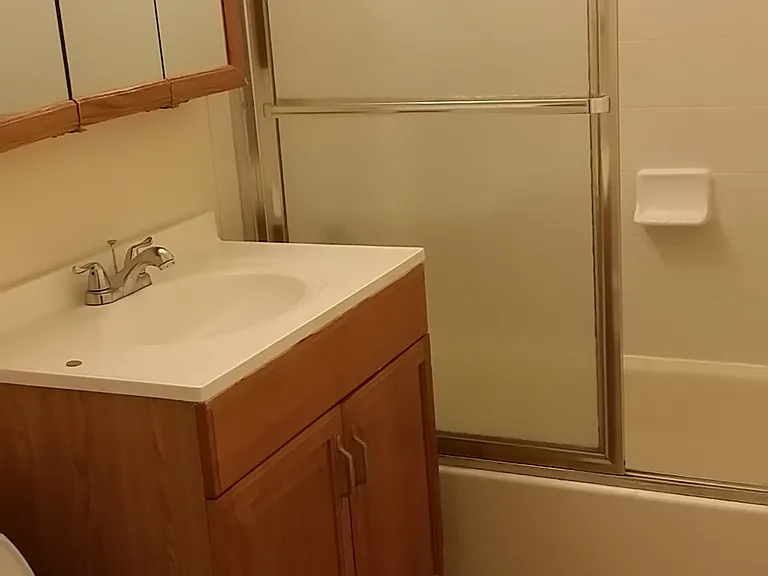 252 College Dr — Photo 10