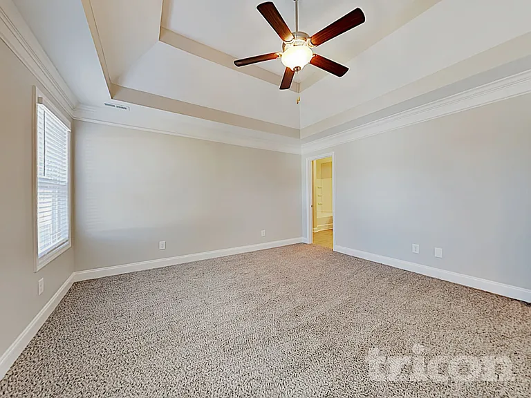 513 Sourwood Dr — Photo 7
