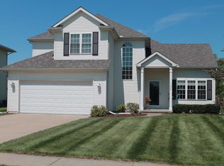 7054 Twin Lakes Rd, Perrysburg, OH 43551