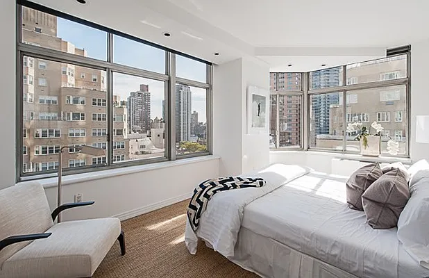 Sold by Sloane Square | media 3