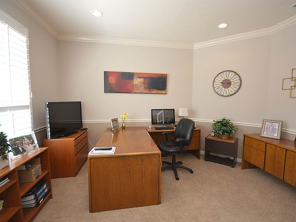 5th image of 102 Aldworth Way