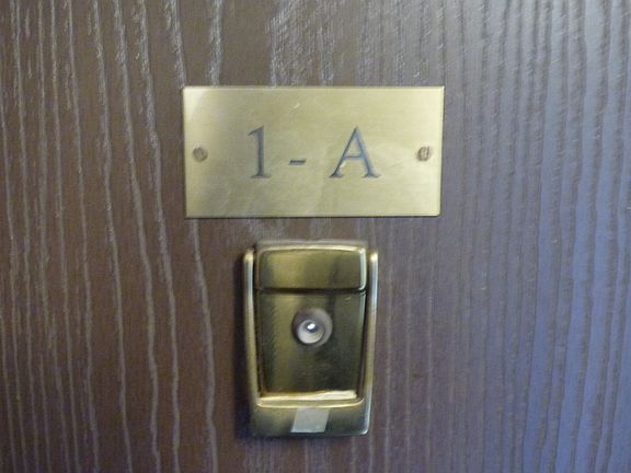 5th image of 140 E Fountainview Ln APT 1A