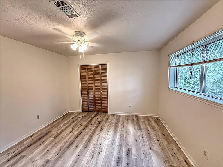 13103 Holston Hills Dr — Photo 23
