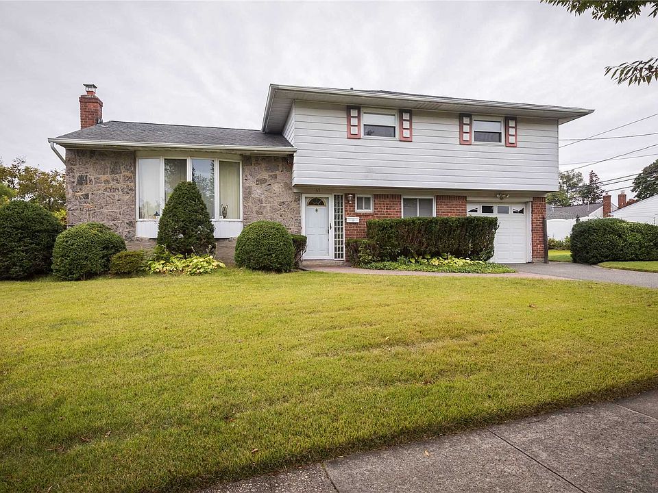 1st image of 65 Debora Dr