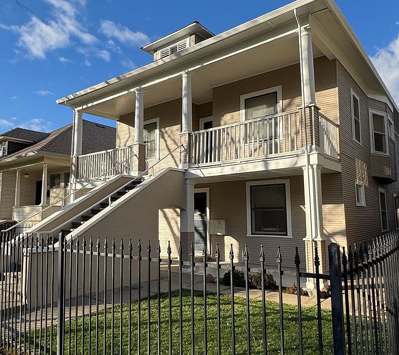 1st image of 2215 P St APT 3