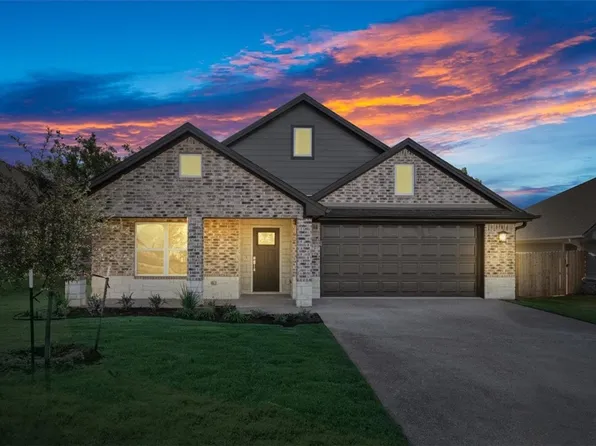 10401 Fallen Leaf Dr, Waco, TX 76712