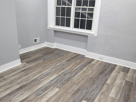 5th image of 2118 Murray Ave Unit 1