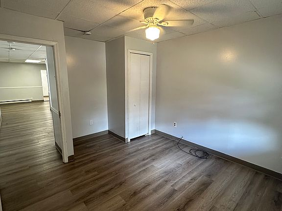 5th image of 121 Chestnut St APT 1