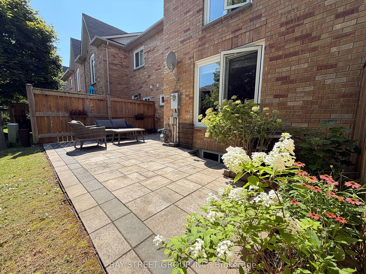 3 bed, $3,490 — Photo 4
