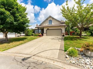 6089 185th St, Surrey, BC V3S 7P7