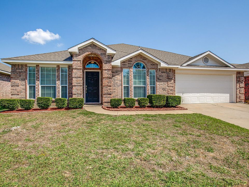 305-dimes-st-tx-arlington-tx-High-Res-1.jpg