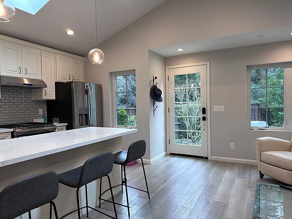 3rd image of 2517 Easton Dr #Adu