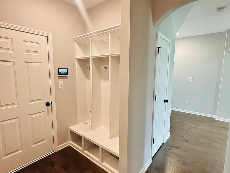 317 Shoshone Cir — Photo 14
