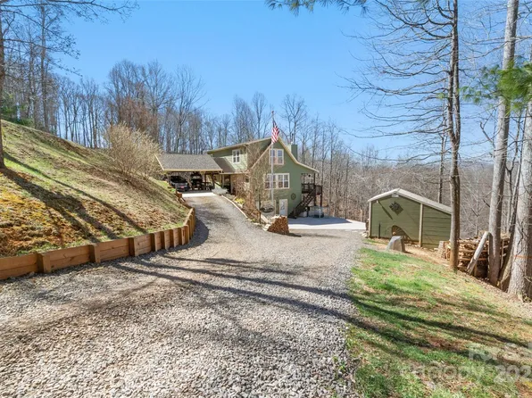 36 Crest Line Dr #12, Green Mountain, NC 28740