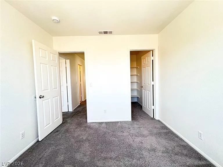8284 W Rochelle Ave — Photo 24