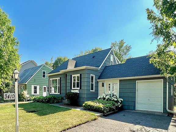 Charming Cape Cod home, wonderful Minnetonka neighborhood in excellent Minnetonka School District!