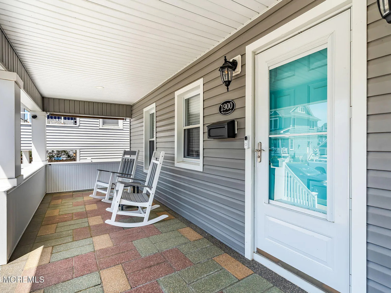 3 bed, 911 sqft, $3,250 — Photo 4